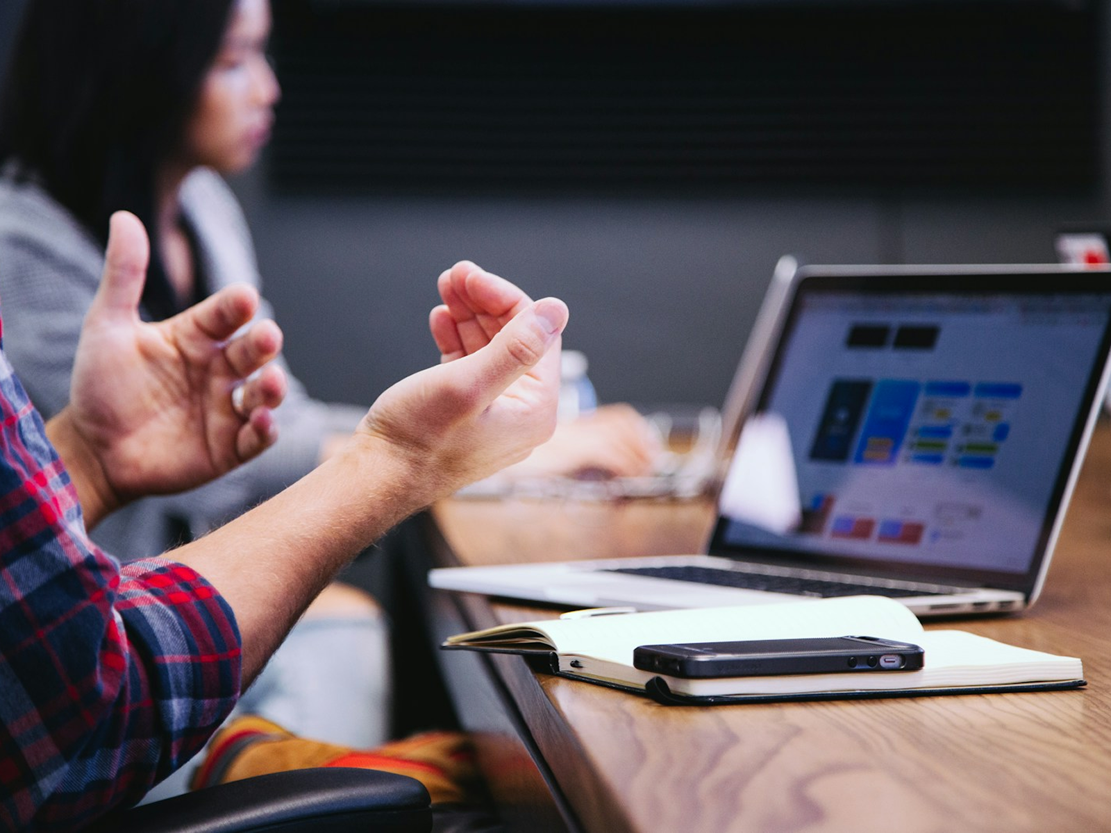 How Education Associations Can Leverage Online Communities for Growth